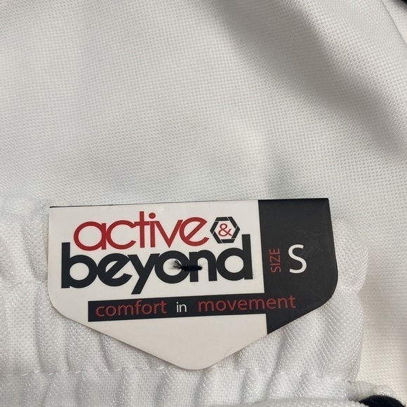 🆕 Los Angeles Active & Beyond White Shorts Small - Picture 3 of 5